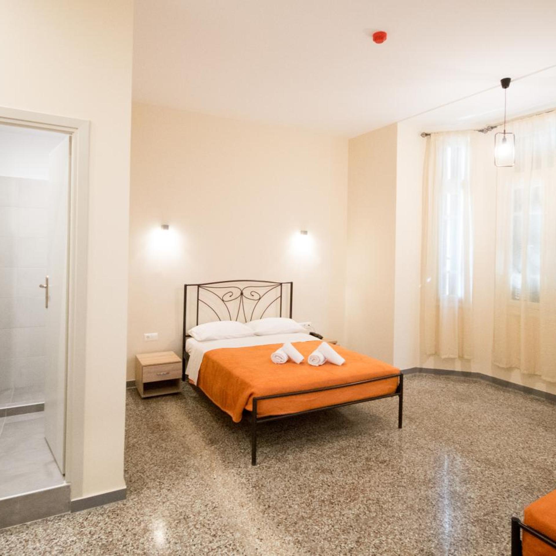 Room, Quadruple, Double Bed