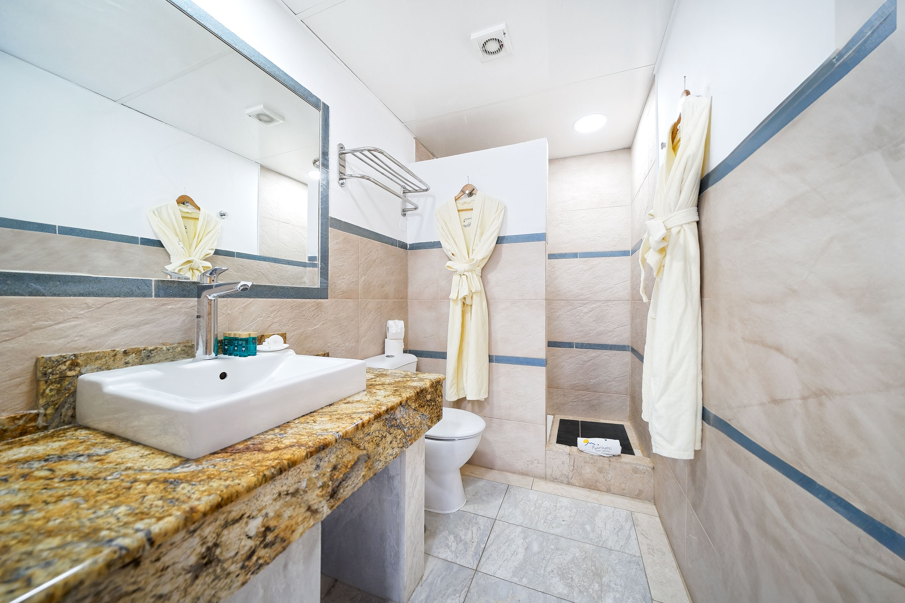 Apartment 2 bedrooms De Luxe 4 pax، Maracaibo Aparthotel 4/7