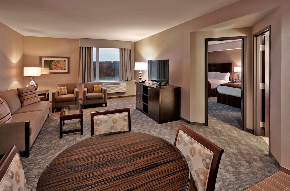 Doubletree By Hilton Lawrenceburg 25/33