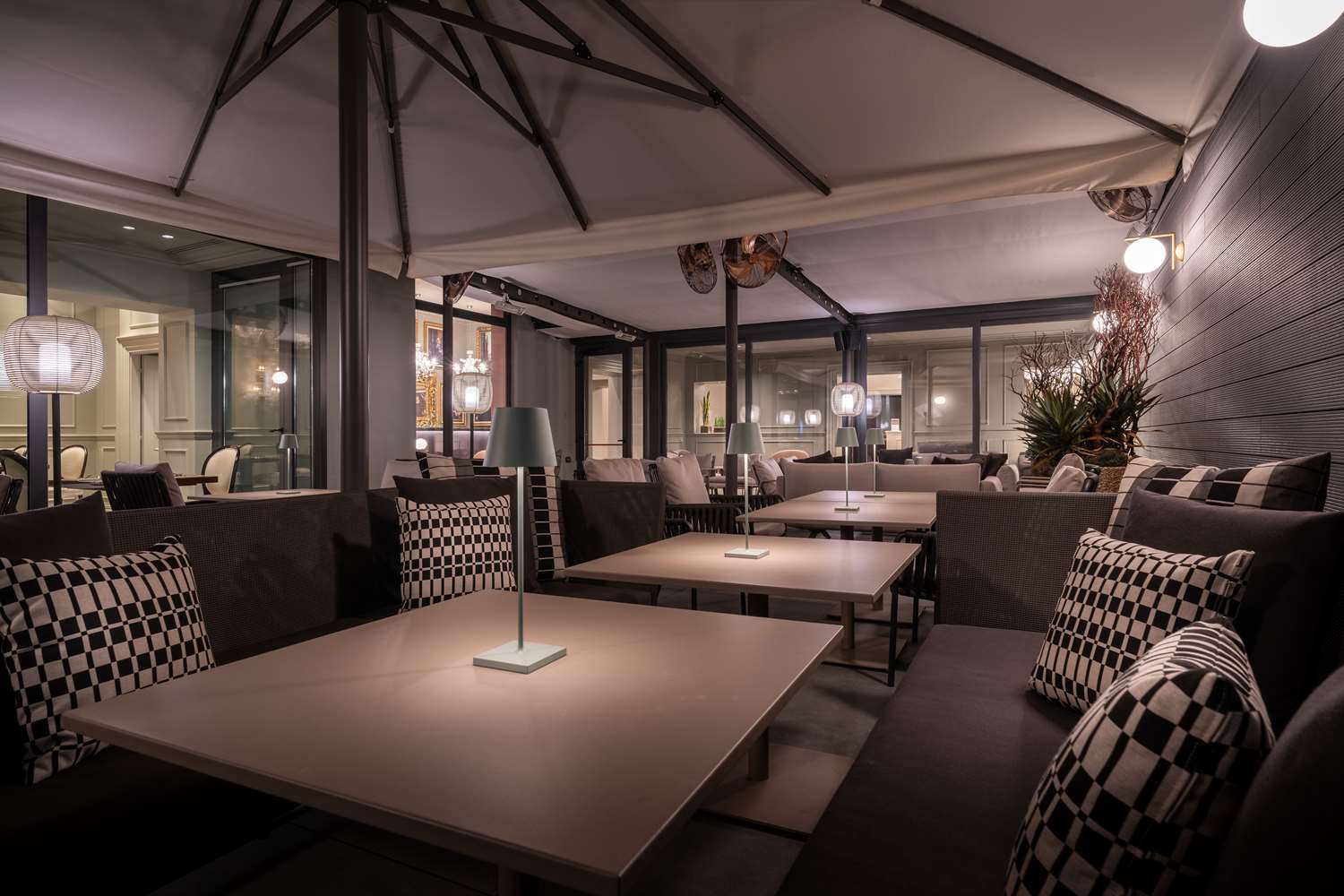 Worldhotel Casati 18 58/63