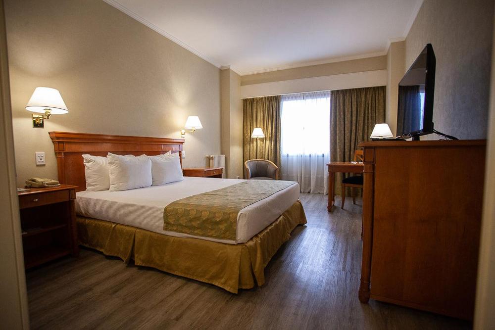 Austral Plaza Hotel 14/57