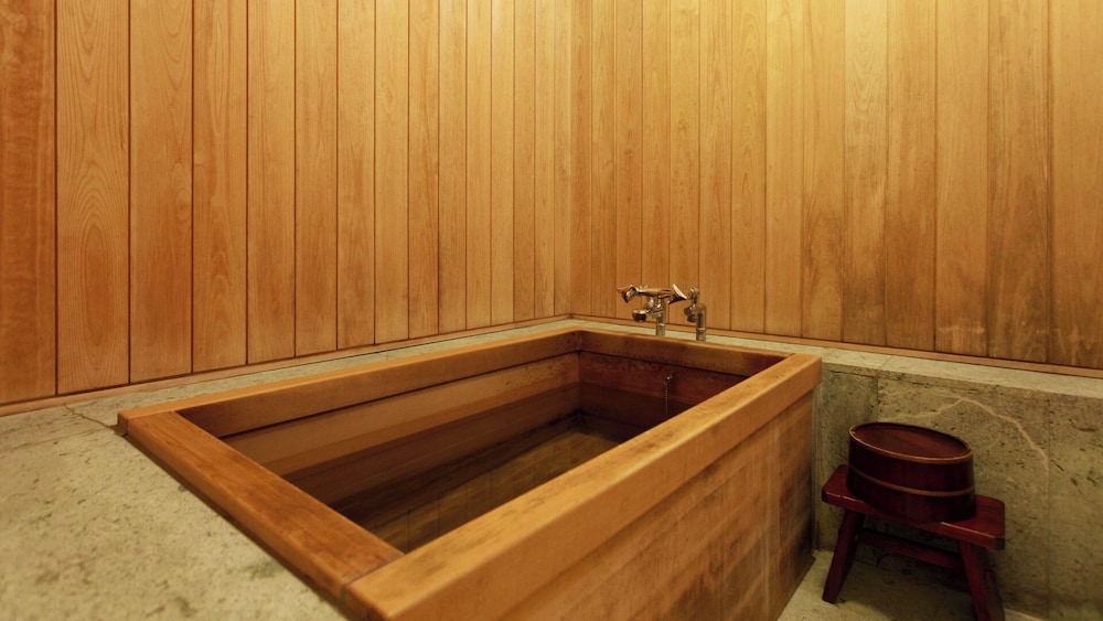 JAPANESE, TATAMI