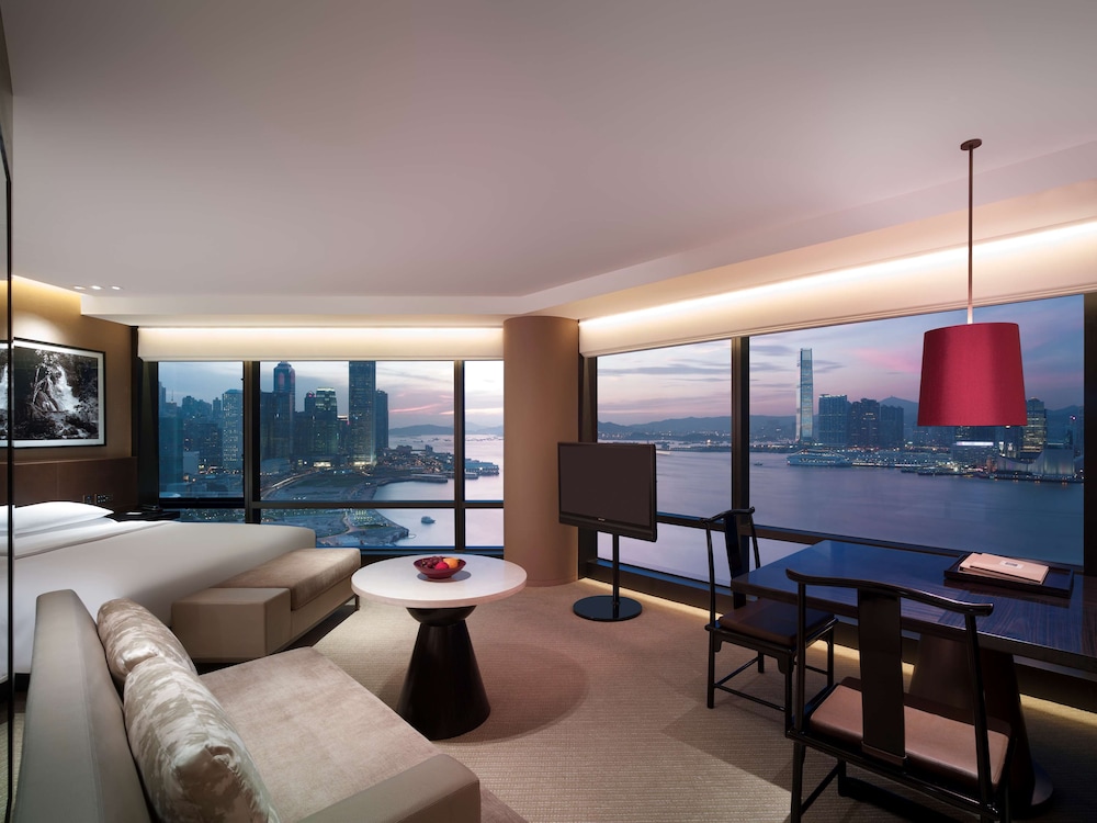 GRAND HYATT HONG KONG 43/69