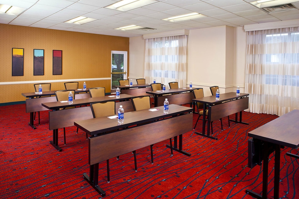 Sonesta Es Suites Birmingham Homewood 31/35