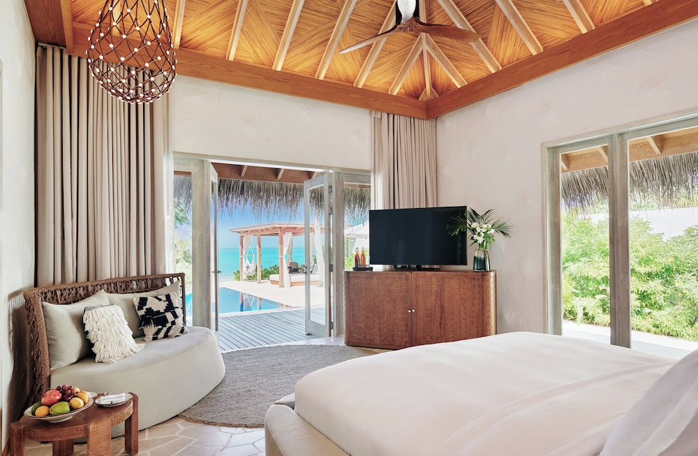 2 Bedrooms, Sunset Beach Villa, 2 King Beds, Private Pool