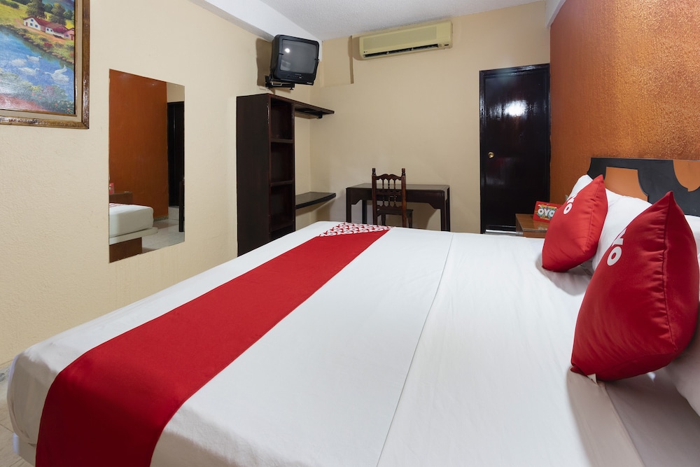 OYO Hotel Merida 20/48