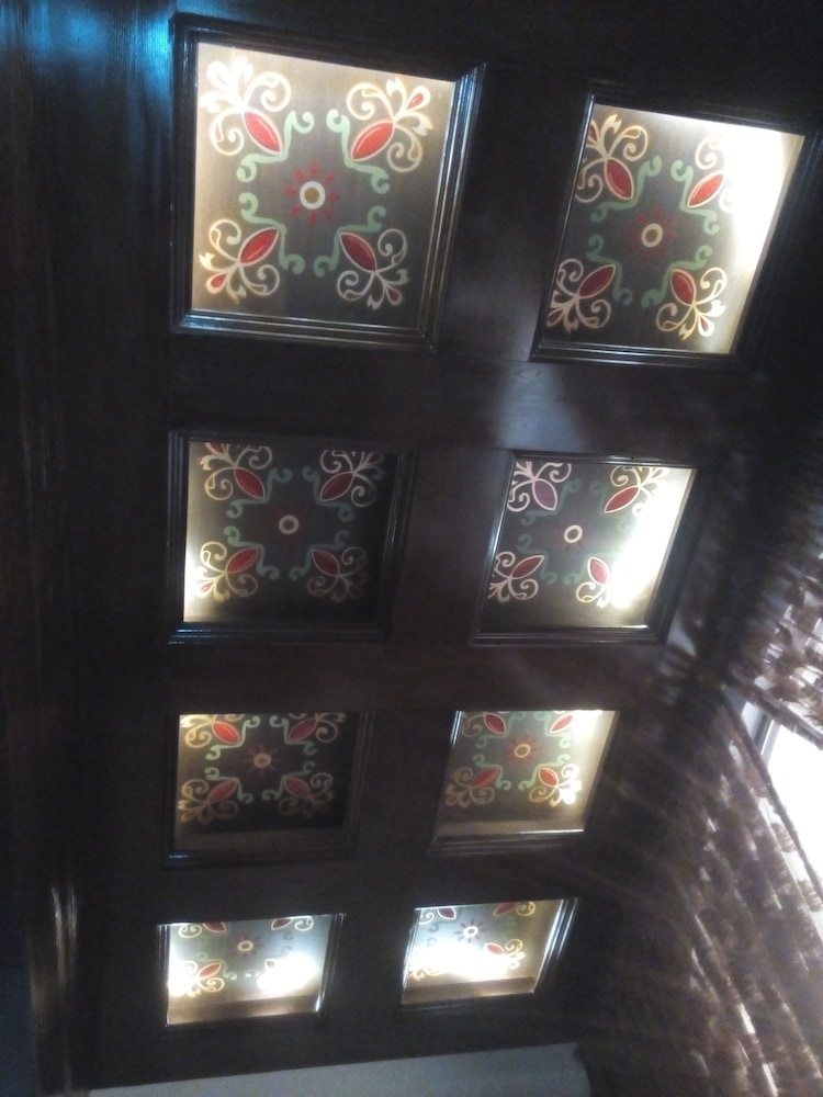 S Chalet Islamabad 10/60