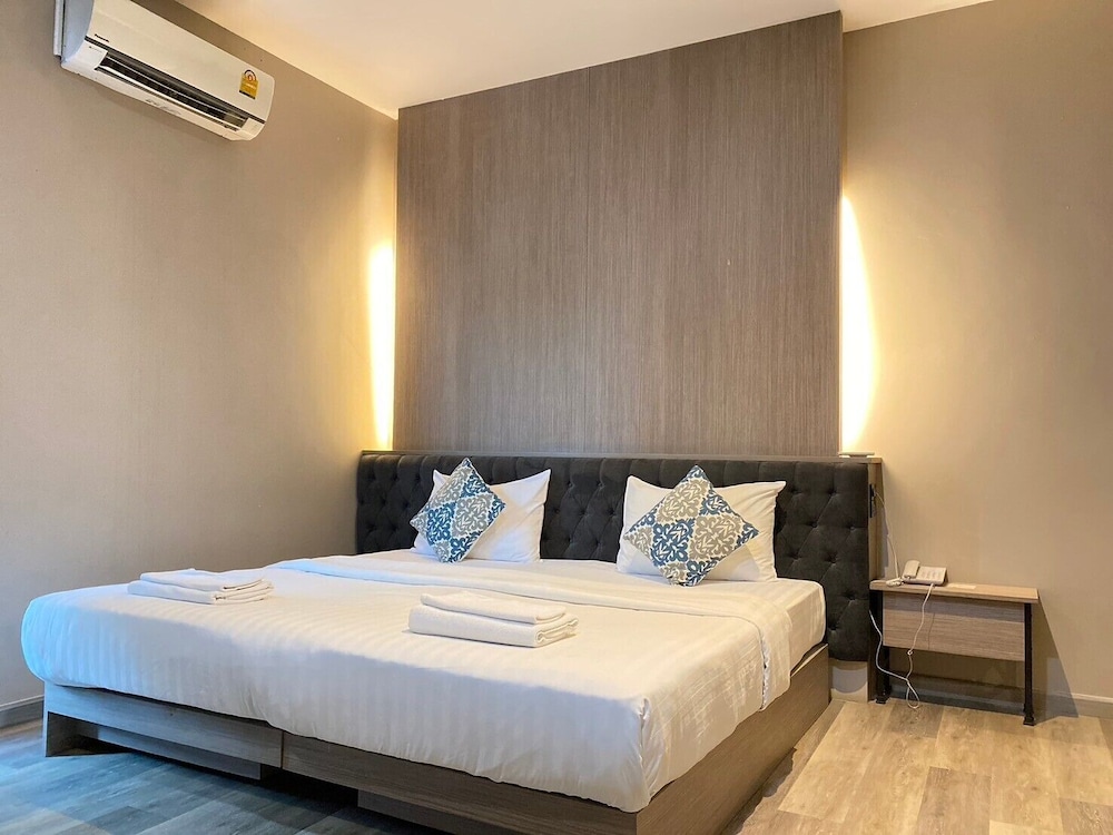 Junior Suite, King Bed