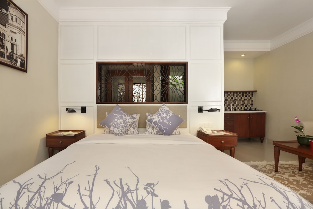 Seminyak Lagoon All Suites Hotel 13/47