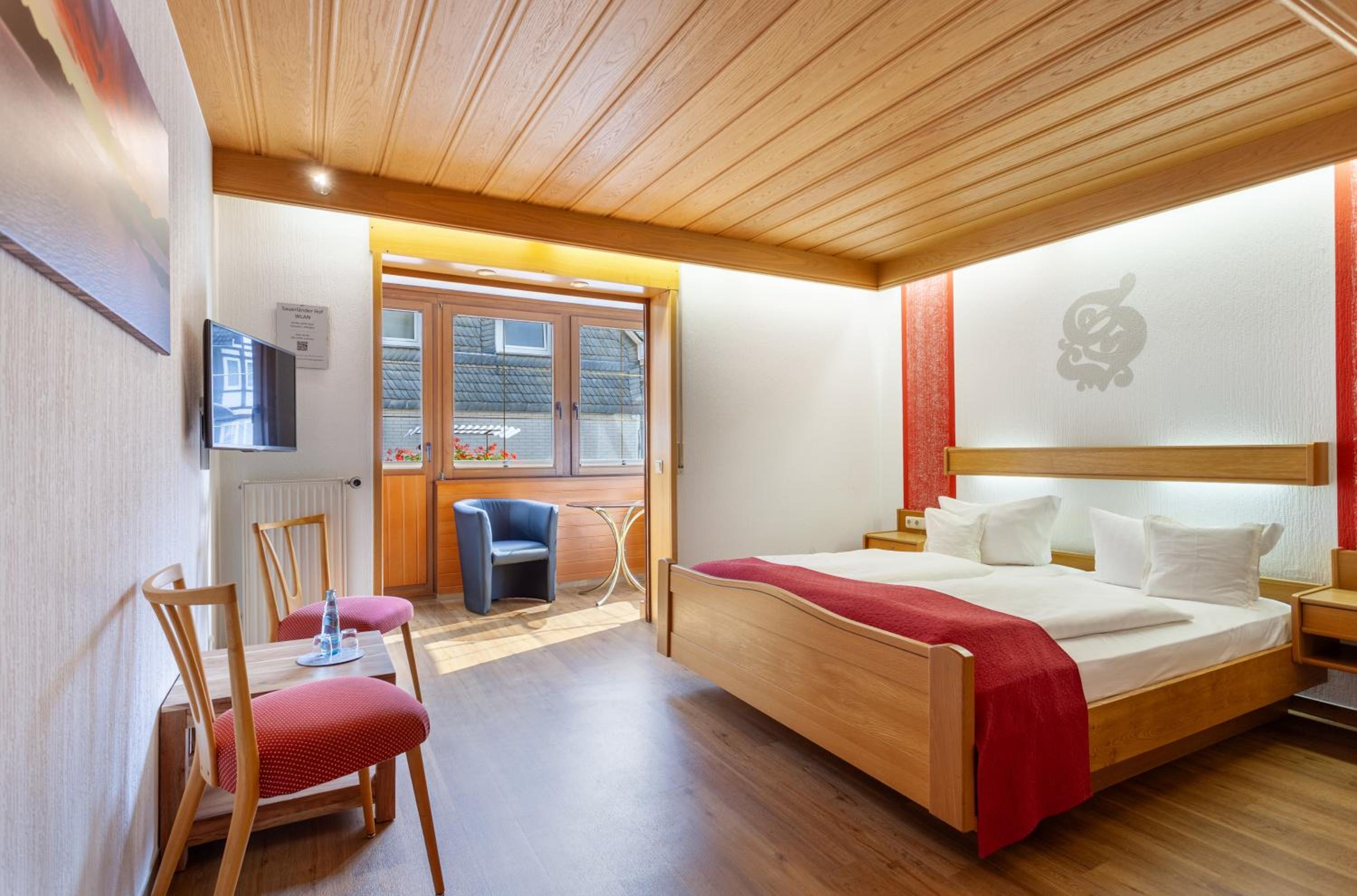HOTEL SAUERLANDER HOF 5/19