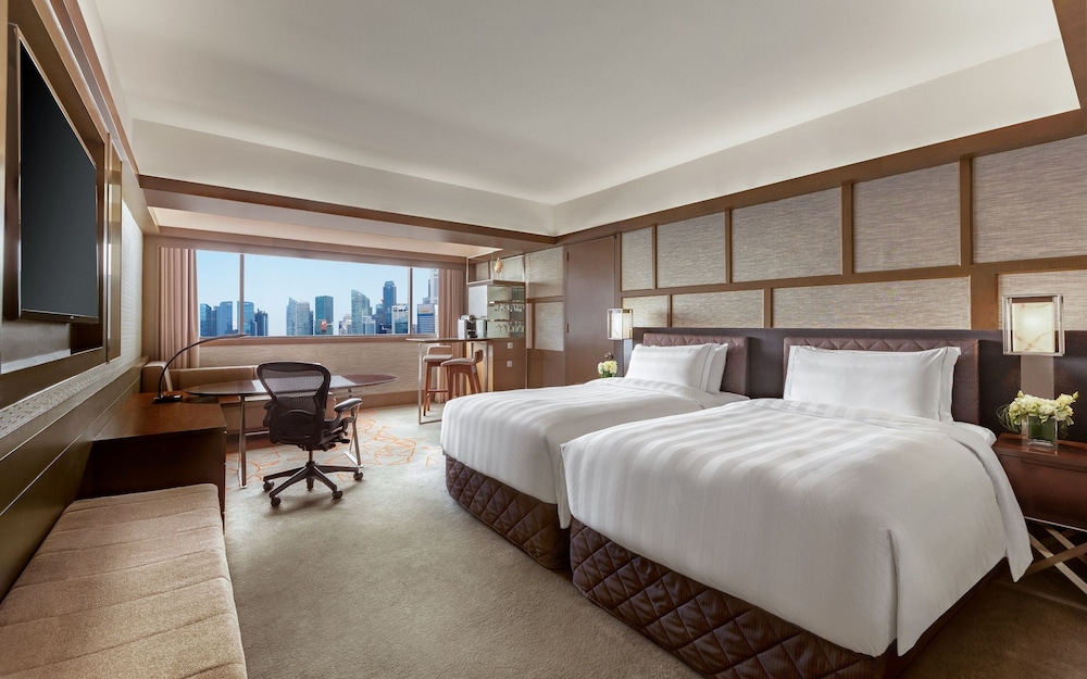 2 BEDROOMS, PACIFIC, CLUB