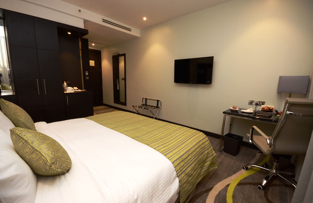 Royal Tulip Canaan Hotel 31/80