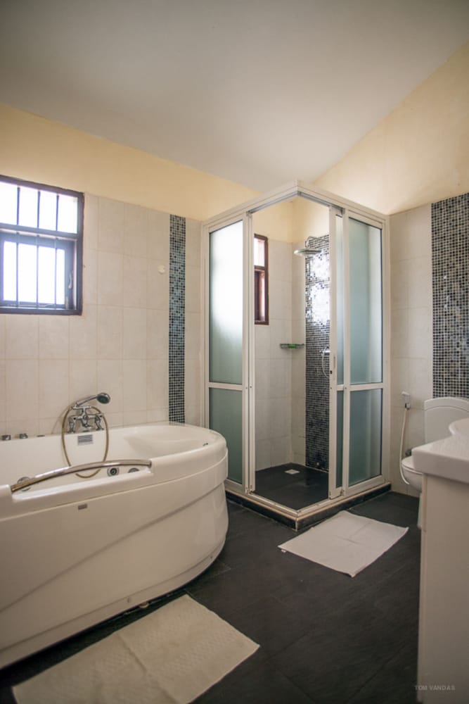 3 Bedrooms, Comfort, Villa, 3 Double Beds, Pool View, Pool Side