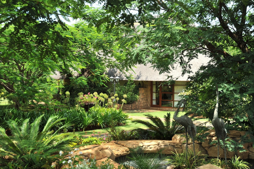 Summerfield Luxury Resort & Botanical Garden 37/44