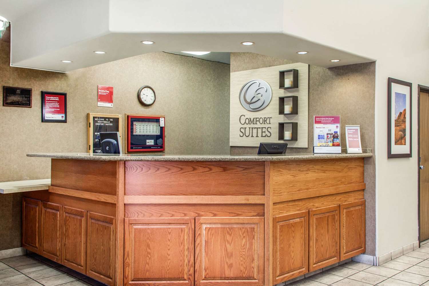 Fairfield Inn & Suites by Marriott Scottsdale Old Town 1/14