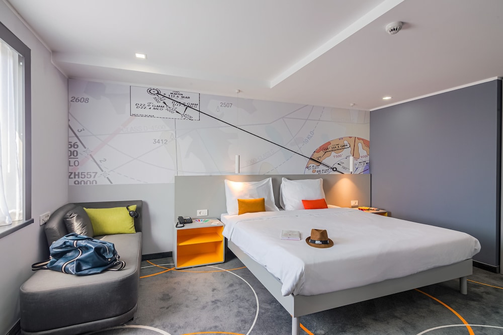 ibis Styles Bucharest Airport 18/54