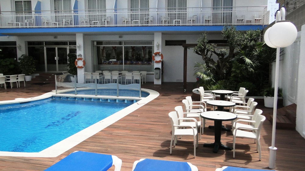 Miami Hotel 28/29
