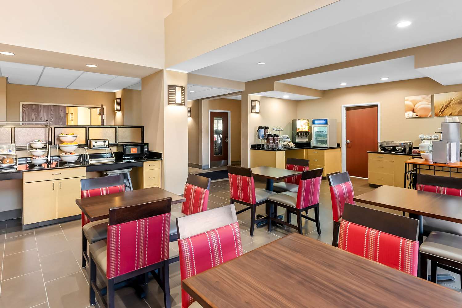 Comfort Suites Panama City Near Tyndall AFB 29/43