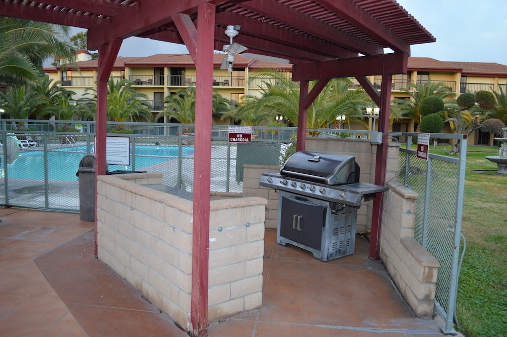 Ontario Airport Inn 51/60