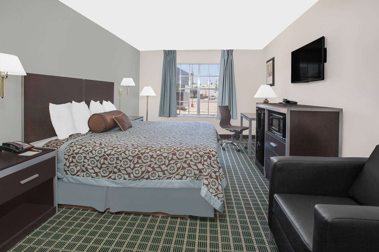 Days Inn by Wyndham Market Center Dallas Love Field 5/27