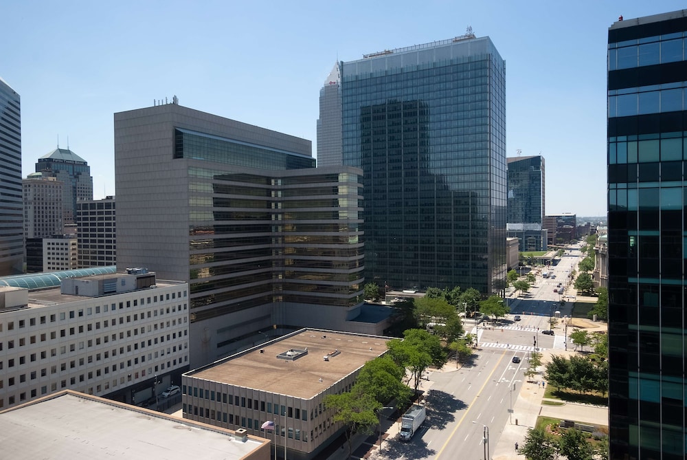 DoubleTree by Hilton Cleveland Downtown Lakeside 28/67