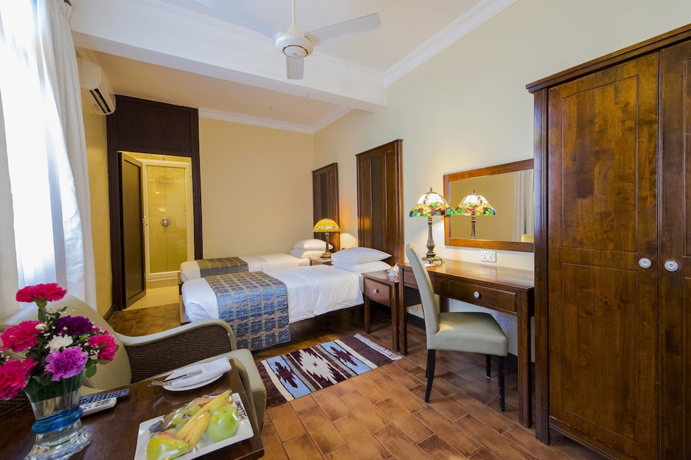 Protea Hotel by Marriott Dar es Salaam Courtyard 16/49