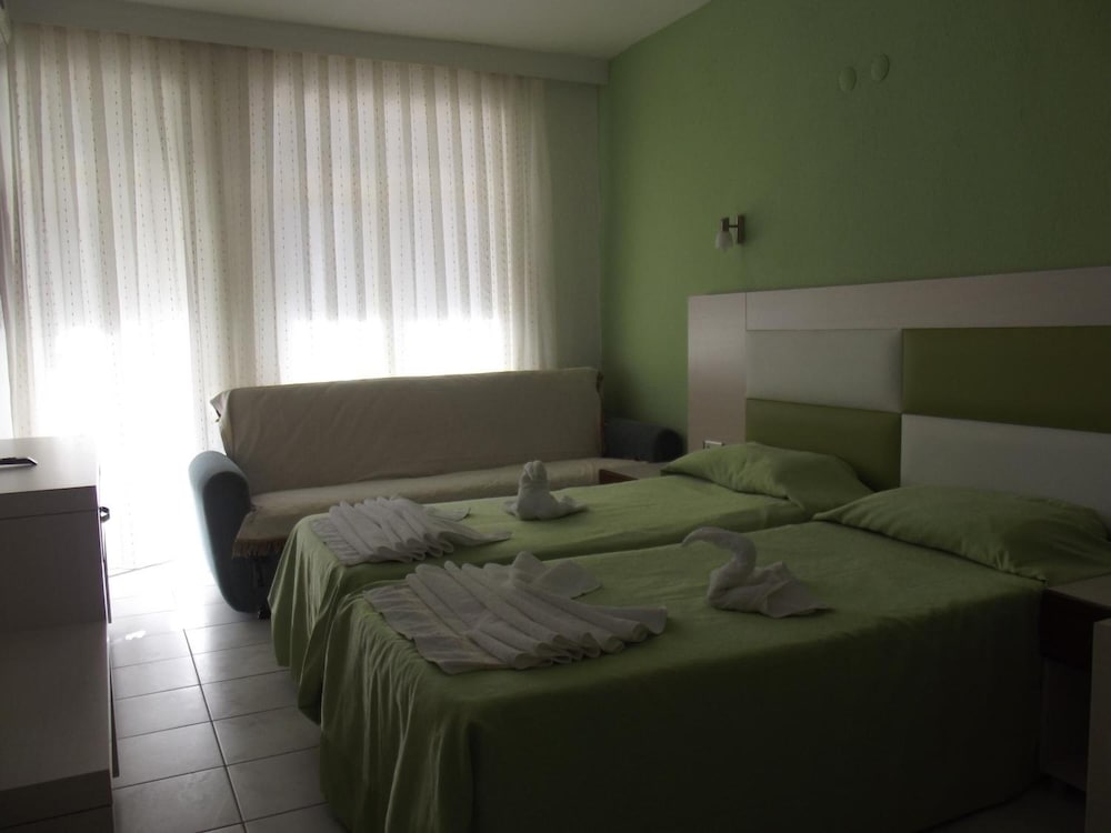 Derya Motel 7/36