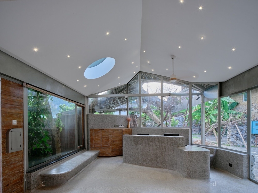 Xy Yunhouse 8/45
