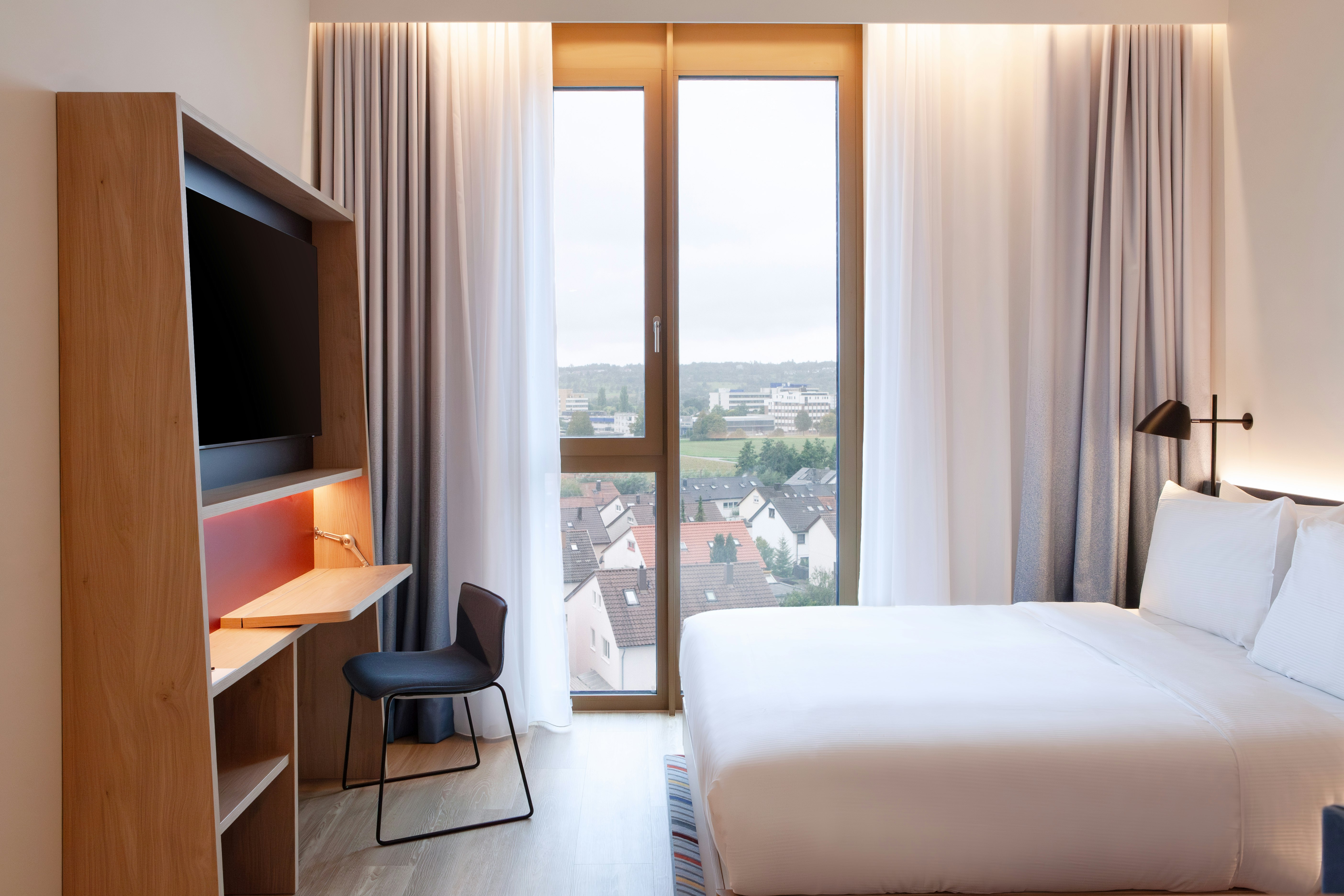 ROOM, QUEEN BED, WITH VIEW