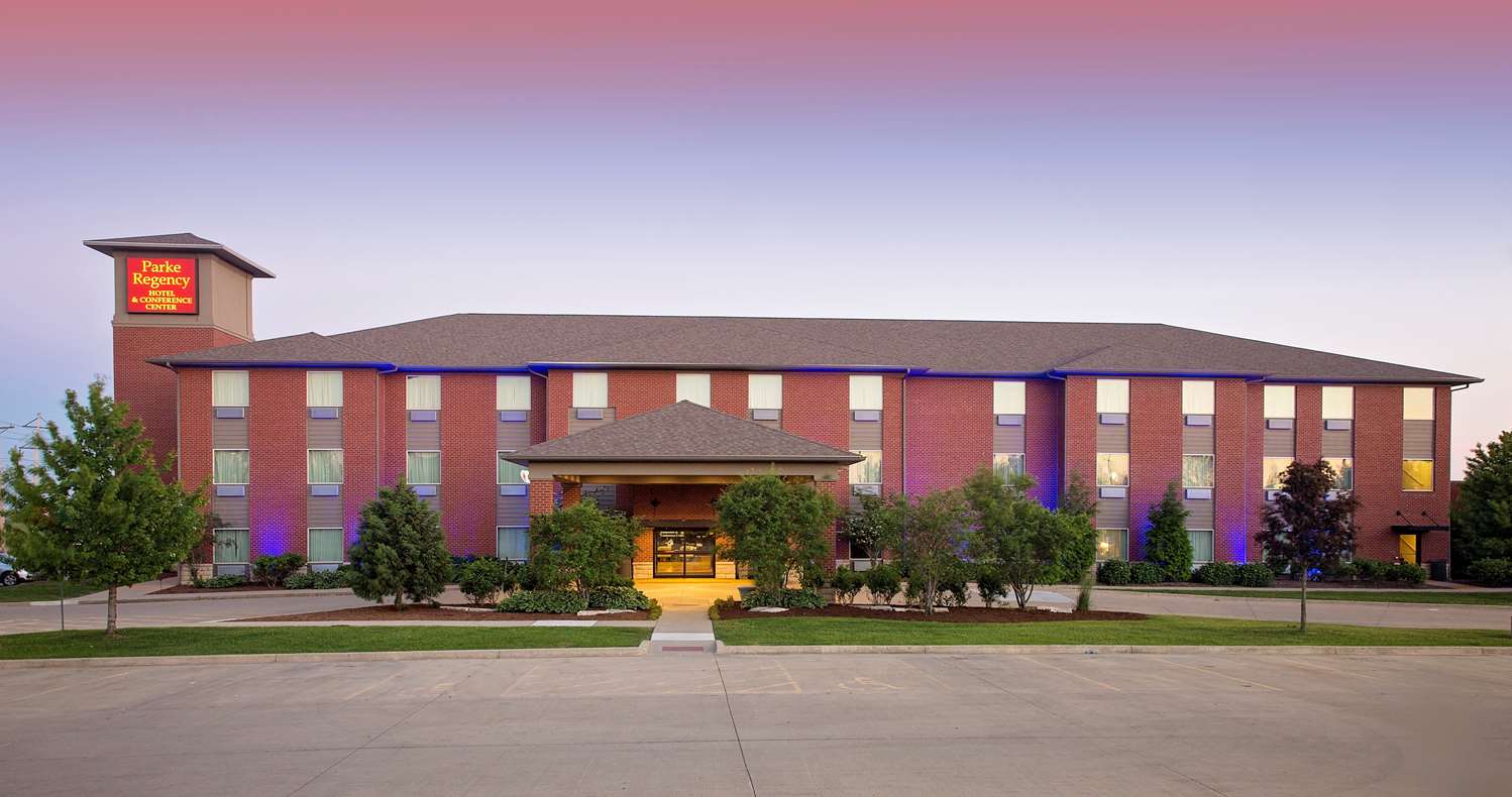 Parke Regency Hotel & Conf Ctr 2/32