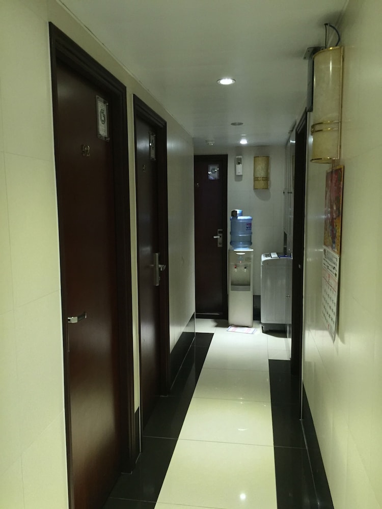 International Inn 3/30