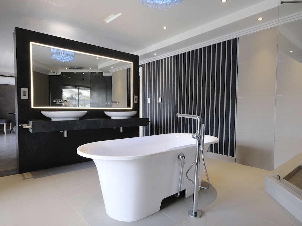 Villa Moyal 67/67