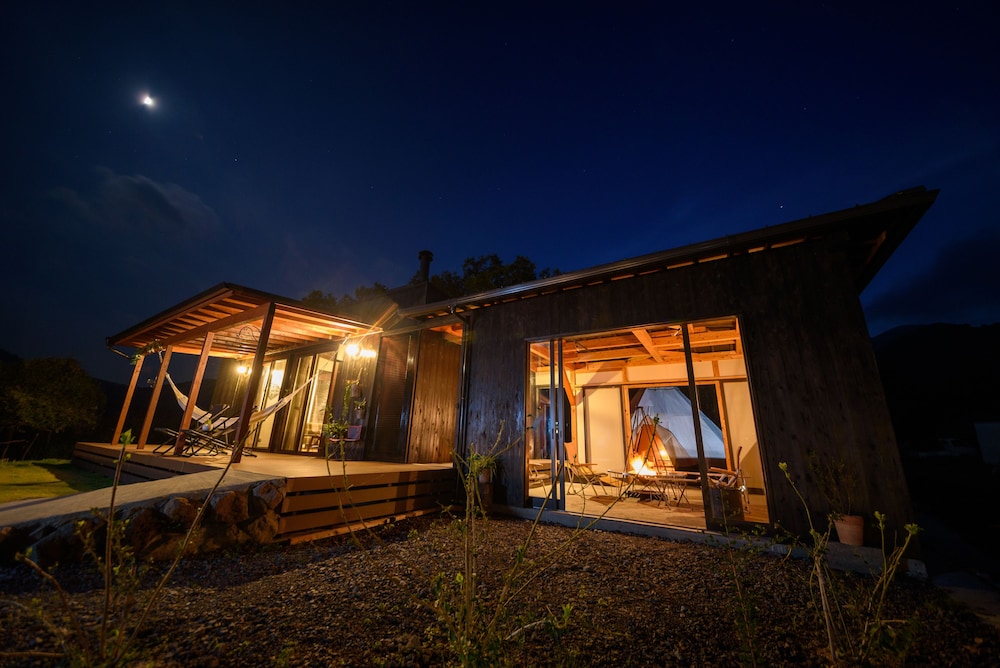 The Sense Of Wonder Holistic Glamping 2/50