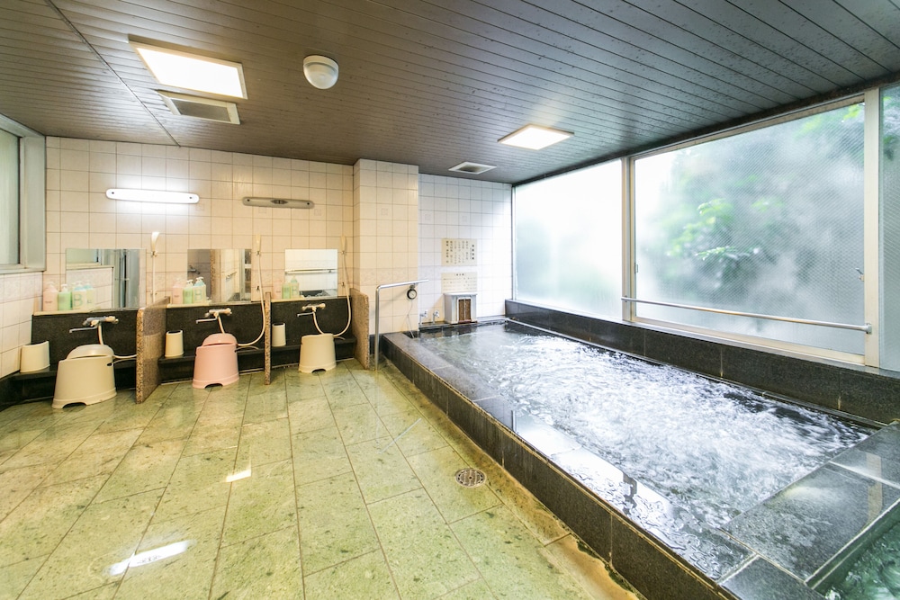 Hotel Crystal Palace 9/25