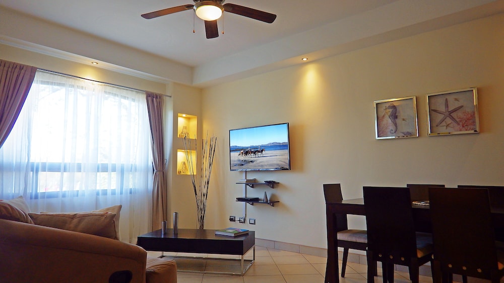The Oaks Tamarindo Condominiums 43/67
