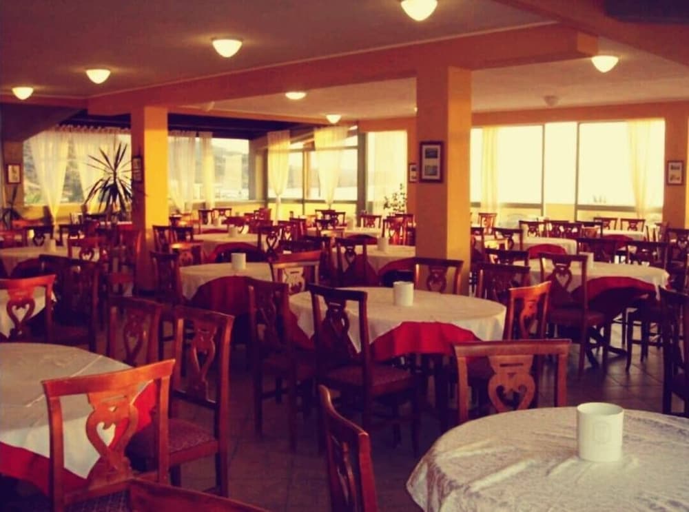 Club Malaspina Hotel and Resort 34/54