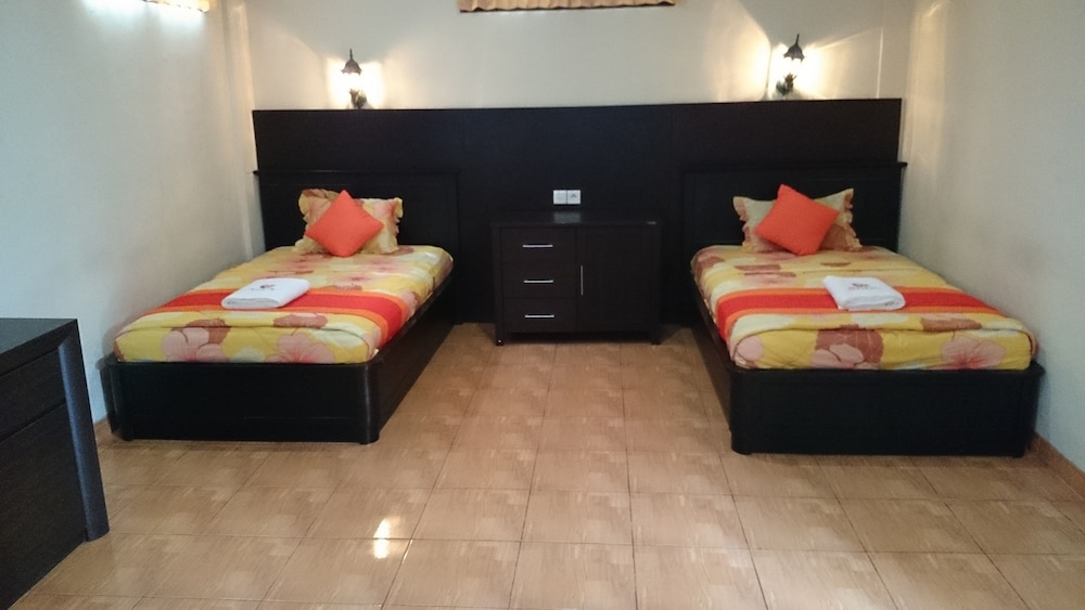 Agus Beach Inn 7/31