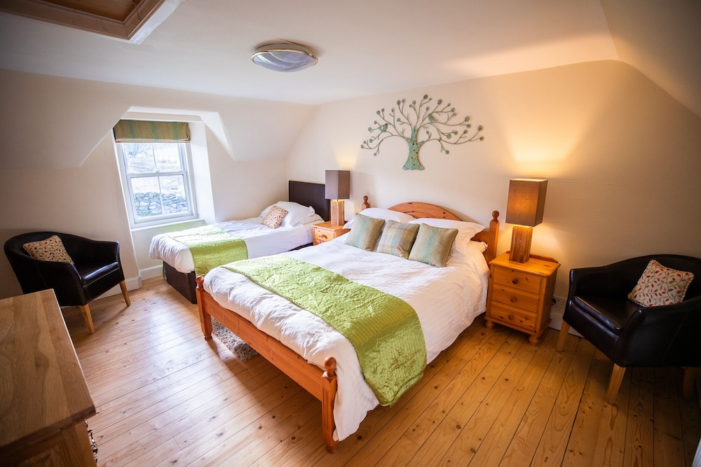 Errichel House and Cottages B&B 7/50