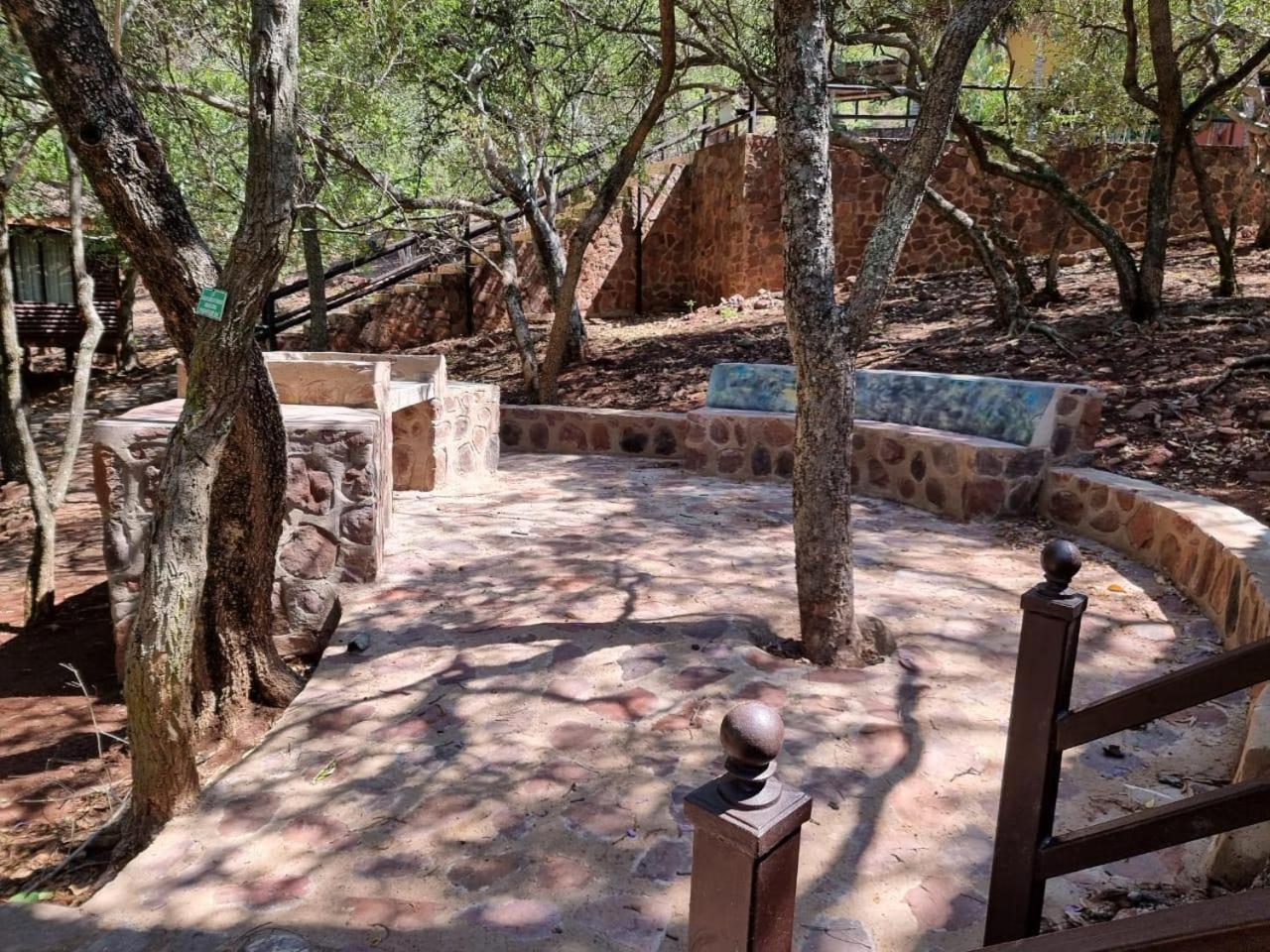 Waterfall Safari Lodge 6/20