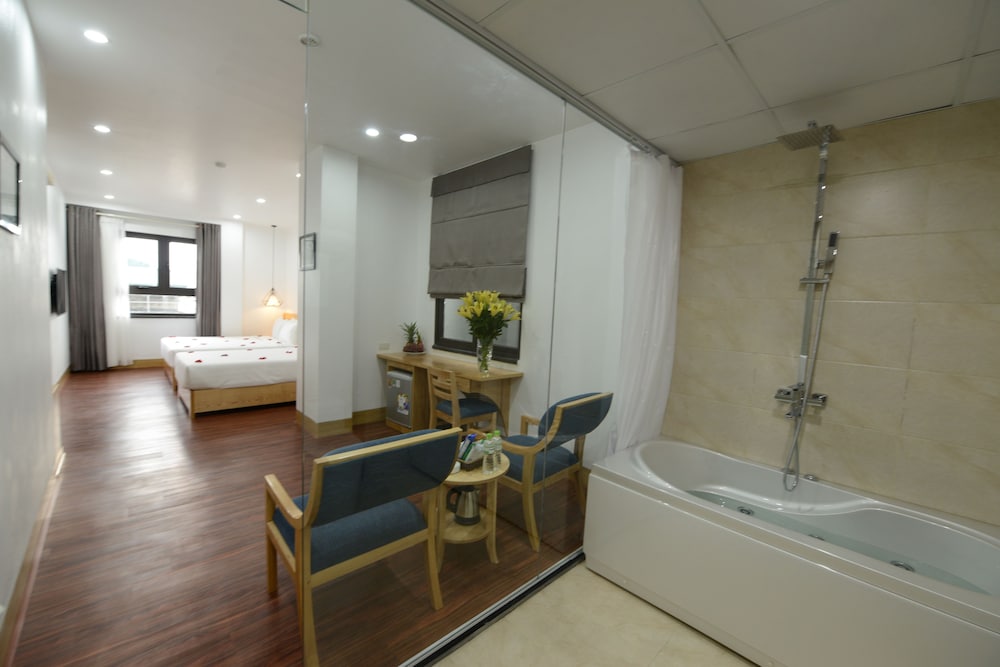 Blue Hanoi Inn City Hotel 31/50