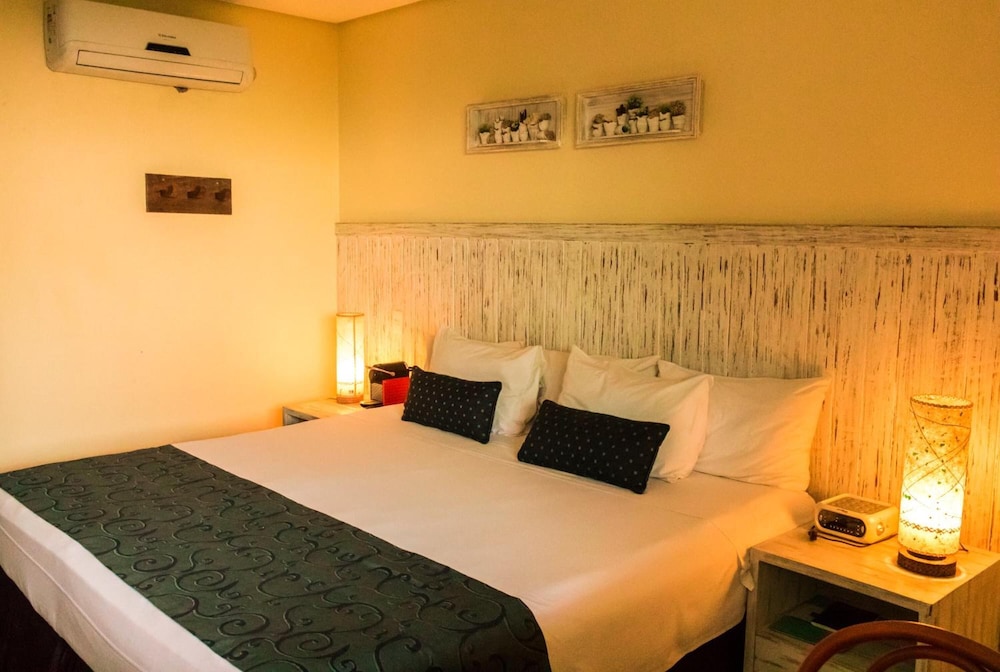 Farol de Itapuã Praia Hotel 10/50