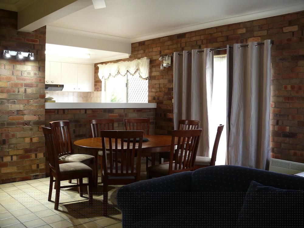 Park Beach Resort Motel 33/33