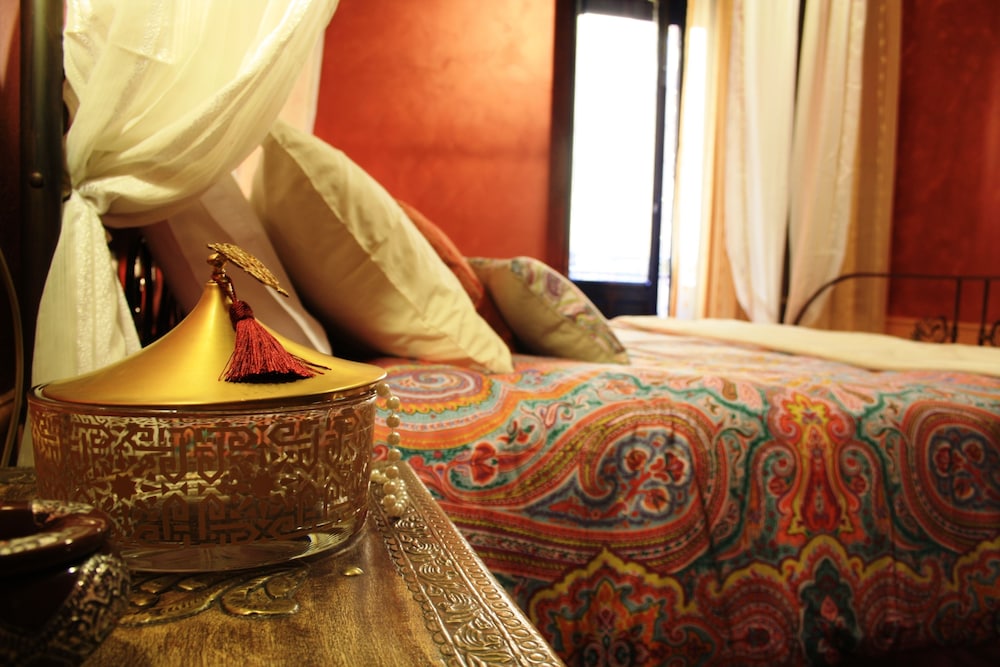 Mirabilia Arab House 15/28