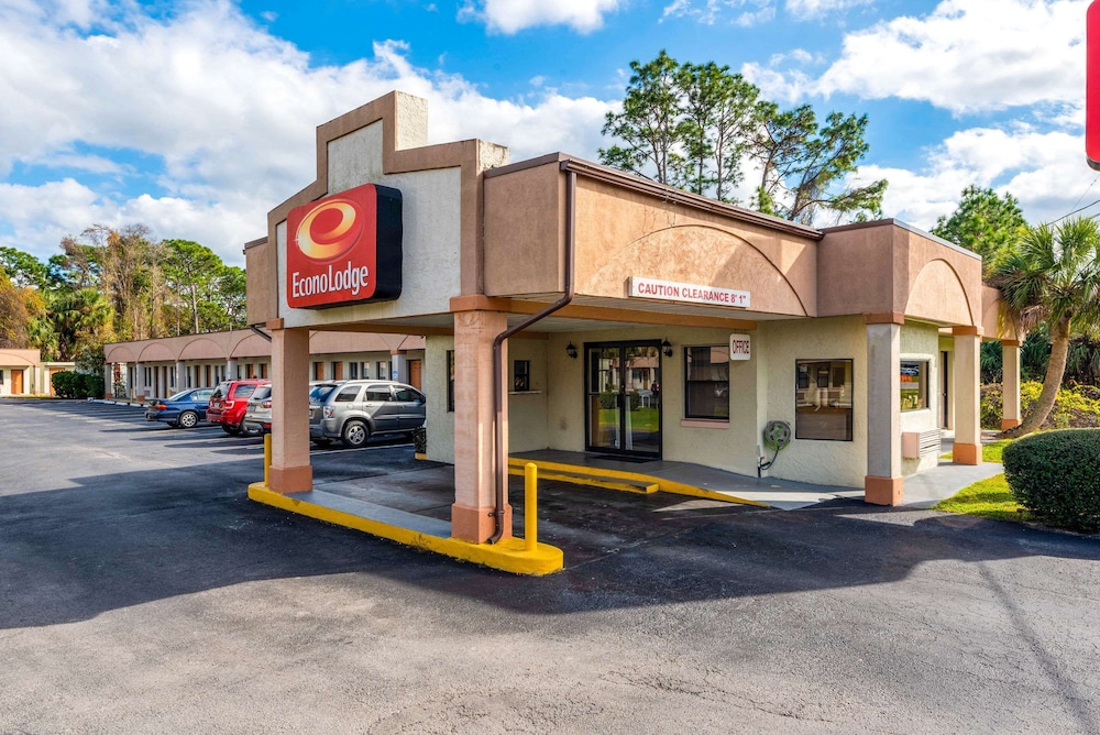Econo Lodge Crystal River 4/26
