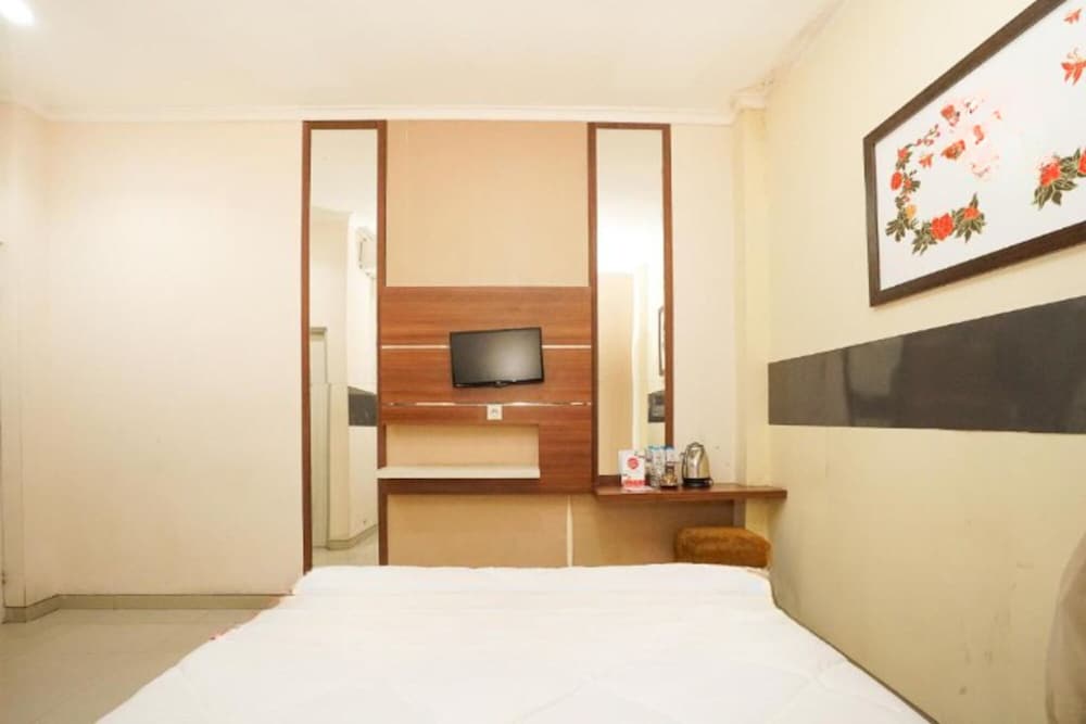 Oyo 450 Semampir Residence 20/64