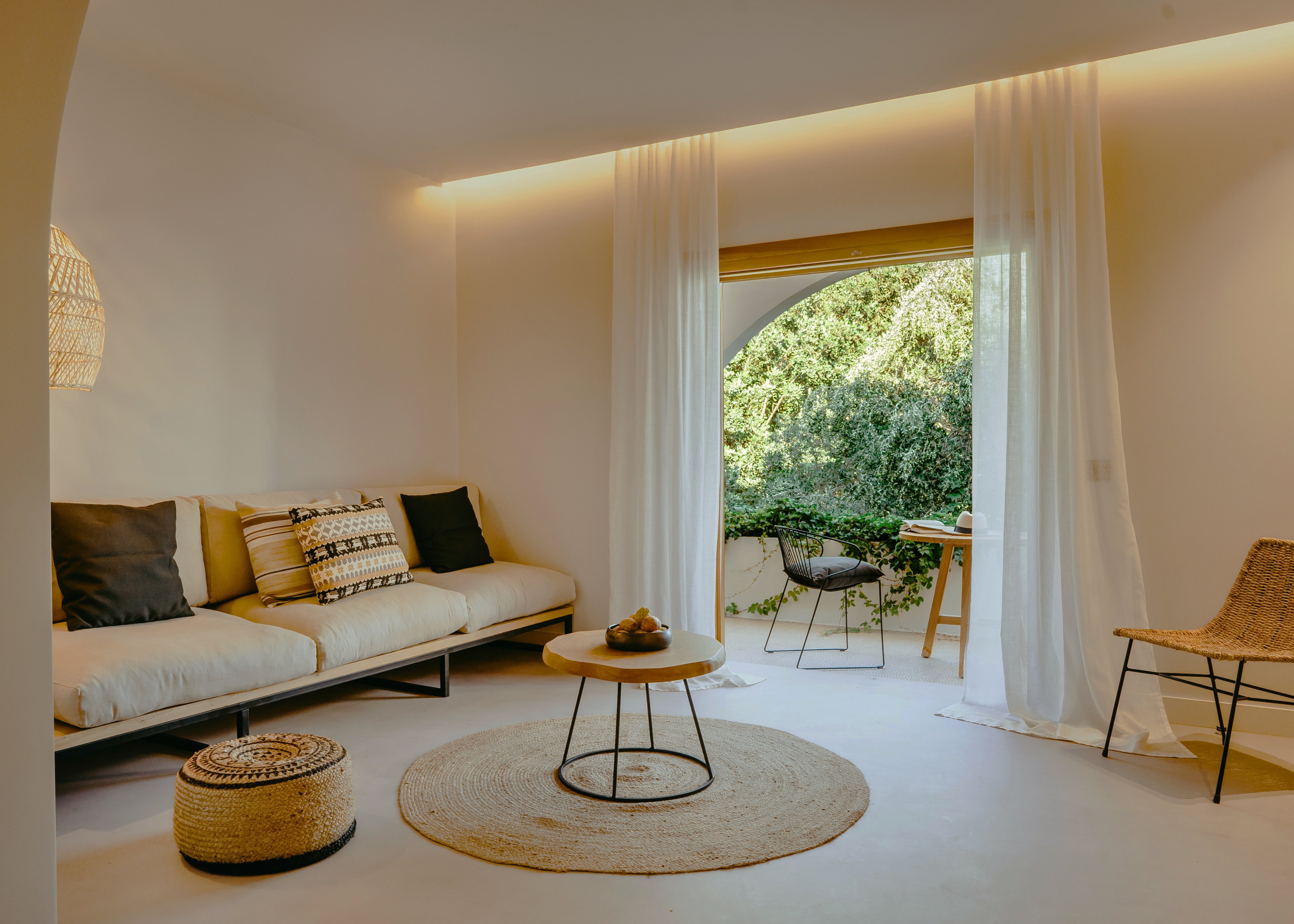 Minos Beach Art Hotel 30/63