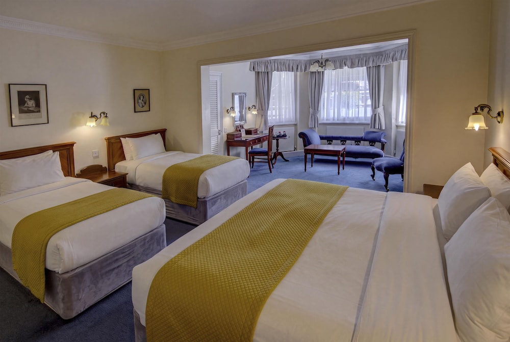 Family, Double and Twin Beds