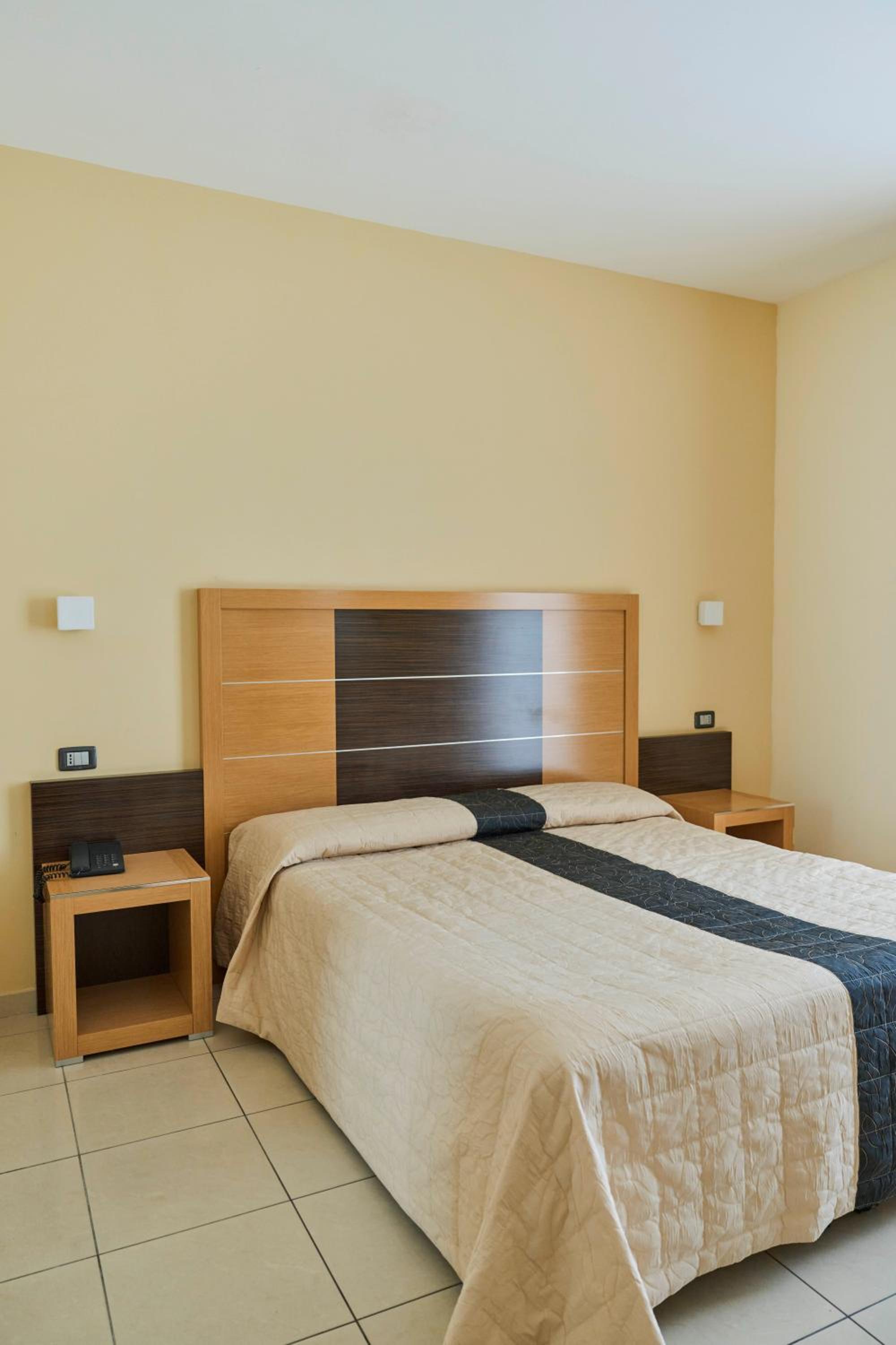 Room, Triple, Garden View