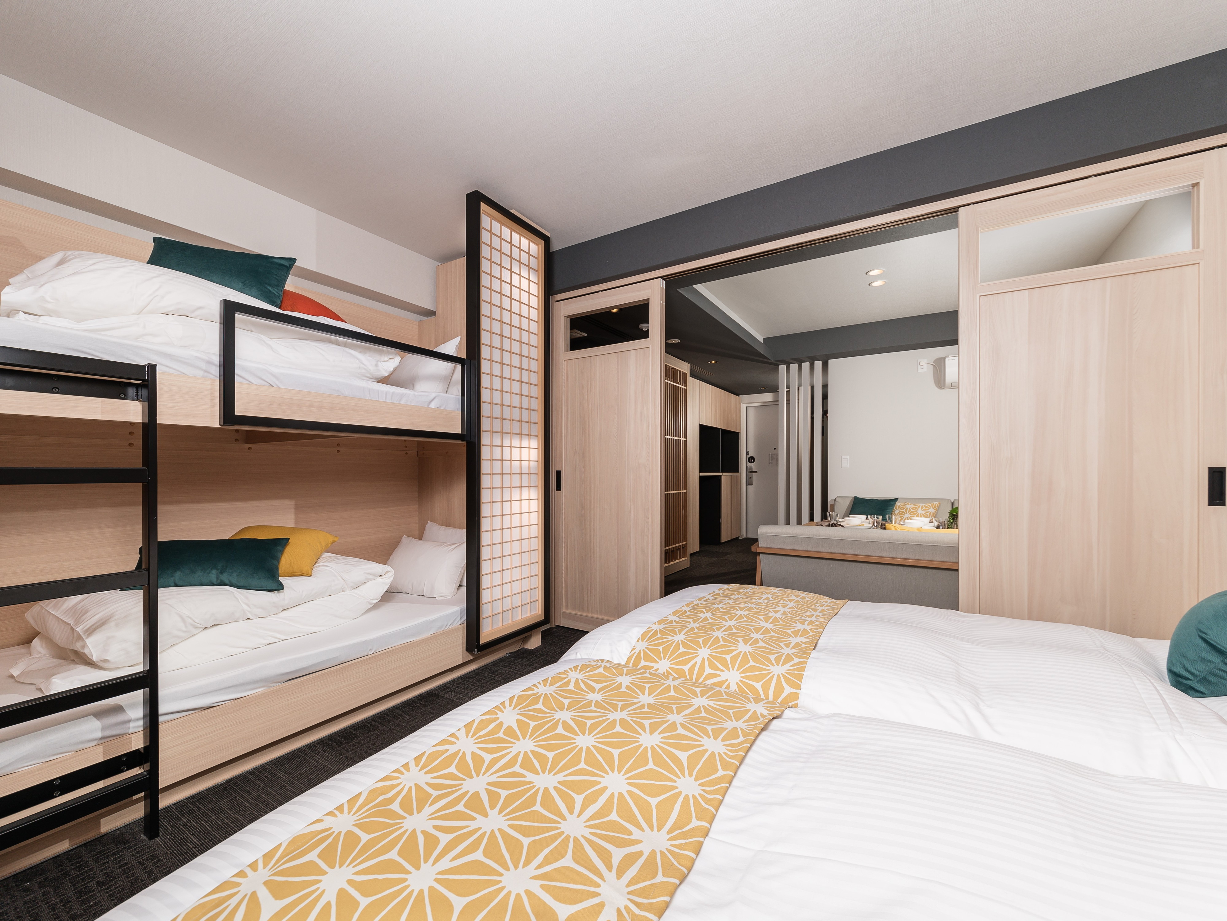 1 BEDROOM, FAMILY, APARTMENT, SOFA, HIGH FLOOR