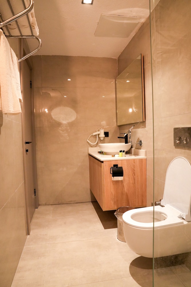 Chronos Beach Hotel 25/50